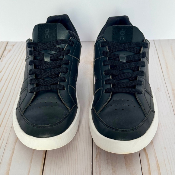 ON Running THE ROGER Clubhouse Women's Tennis Shoe, Navy, sz 7 sneaker - Picture 2 of 9